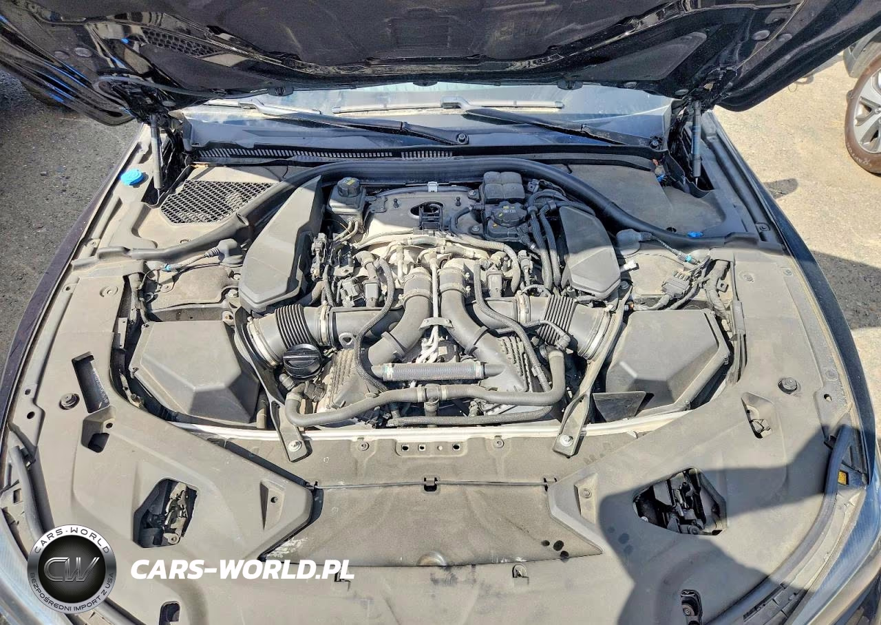 2023 BMW M8 VIN:WBSDZ0C0XPCM22524 - 11