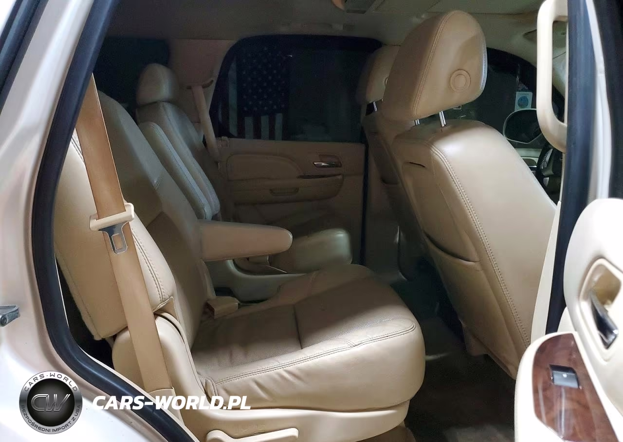 2007 Cadillac Escalade Luxury VIN:1GYFK63847R167163 - 11
