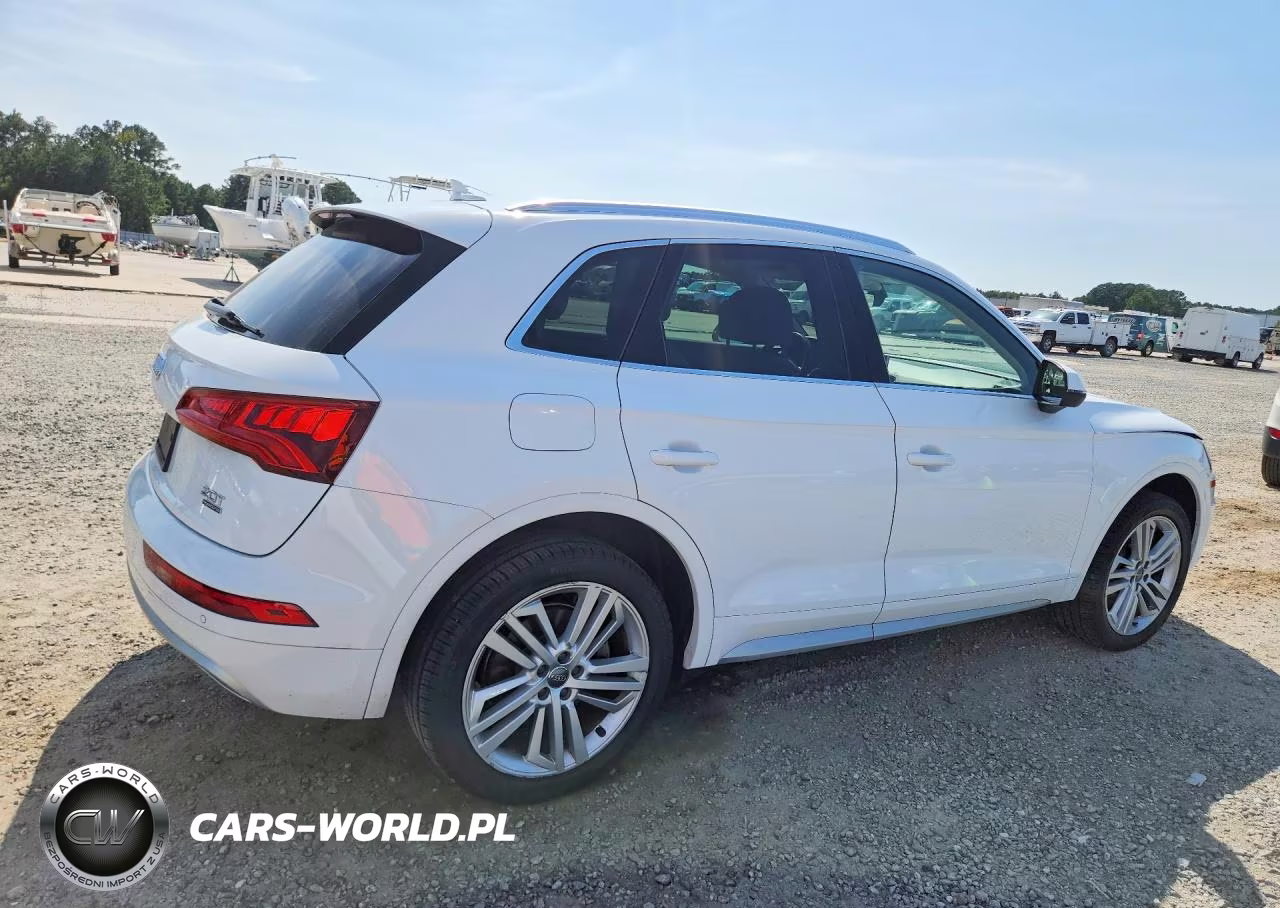 2018 Audi Q5 Premium Plus VIN:WA1BNAFY0J2013635 - 3