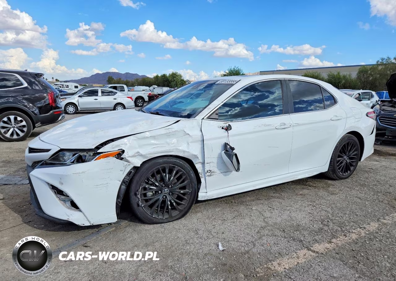 2018 Toyota Camry Se – zdjęcie 1 z 13