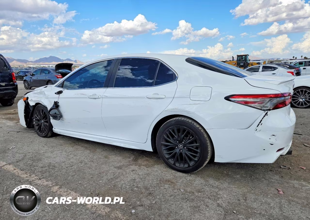 2018 Toyota Camry Se VIN:4T1B11HKXJU631572 - 2