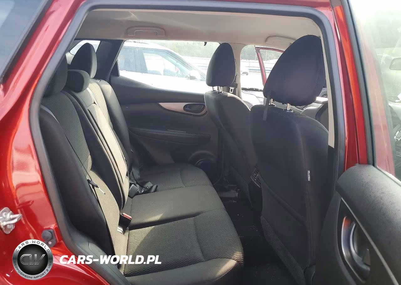2019 Nissan Rogue Sport S VIN:JN1BJ1CR7KW352369 - 11