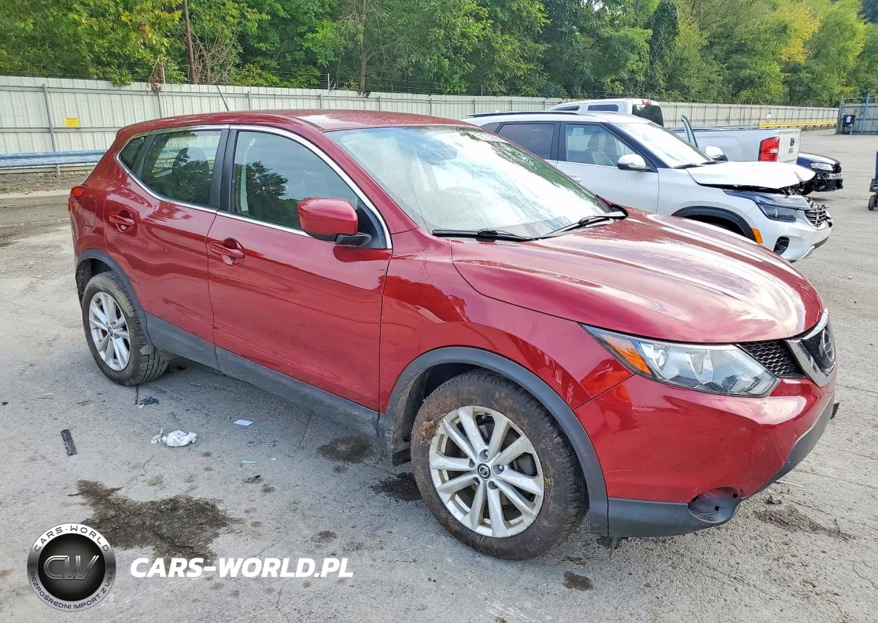 2019 Nissan Rogue Sport S VIN:JN1BJ1CR7KW352369 - 4