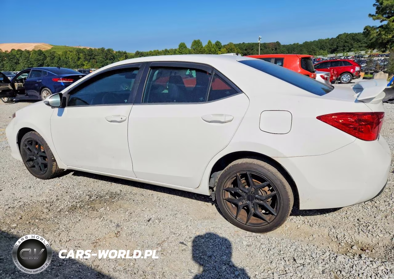 2017 Toyota Corolla Se VIN:2T1BURHE5HC756667 - 2