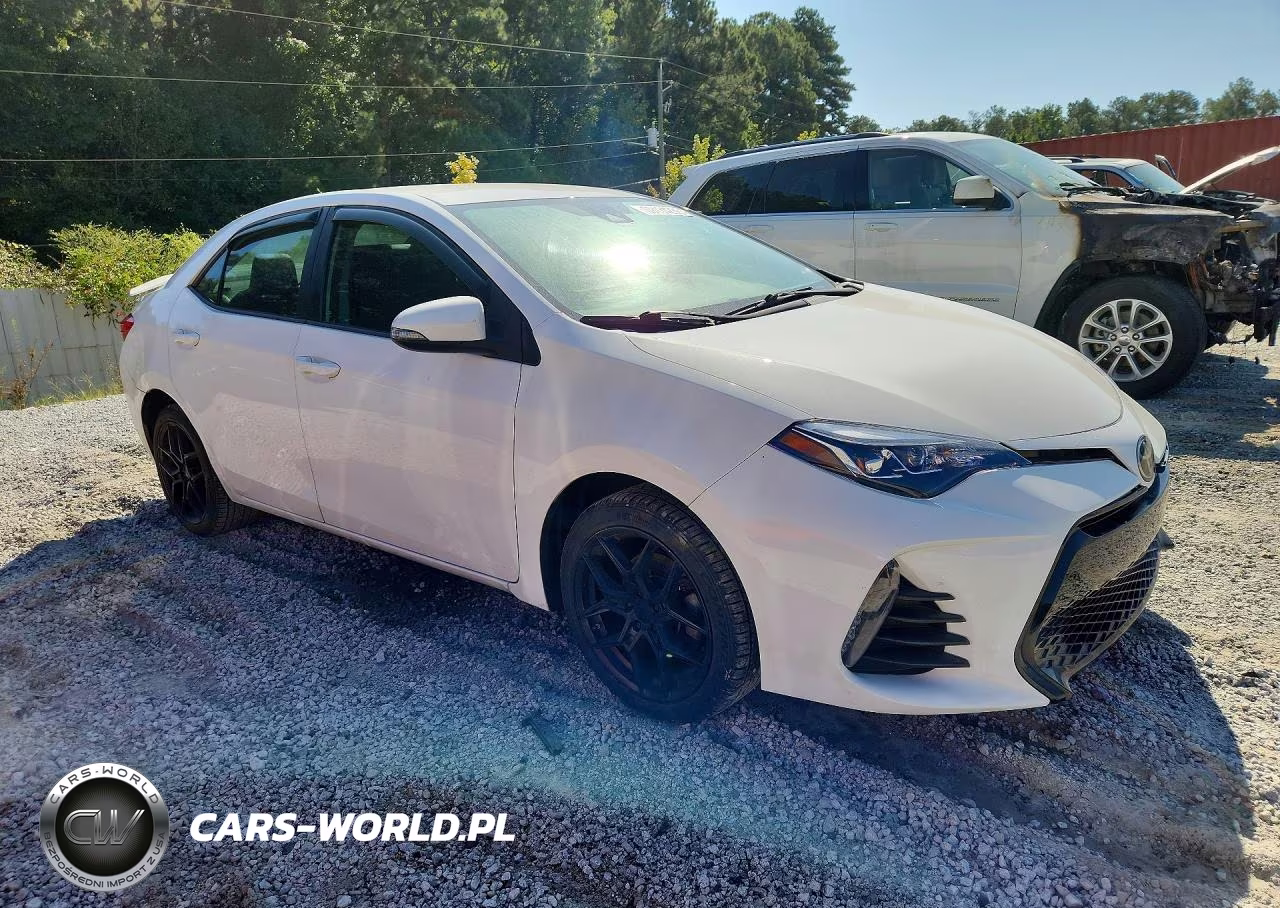 2017 Toyota Corolla Se VIN:2T1BURHE5HC756667 - 4