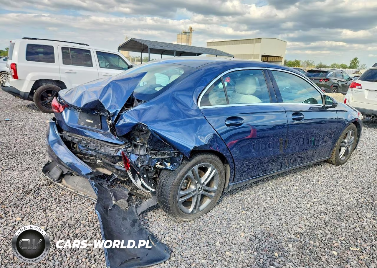 2020 Mercedes-Benz A 220 VIN:W1K3G4EB7LJ233680 - 3