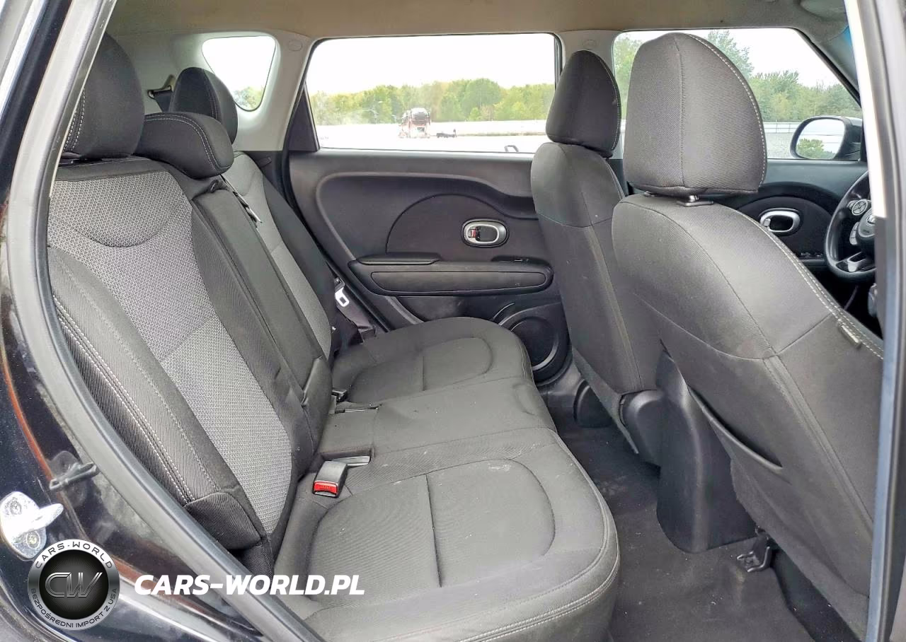 2018 Kia Soul + VIN:KNDJP3A54J7504765 - 10