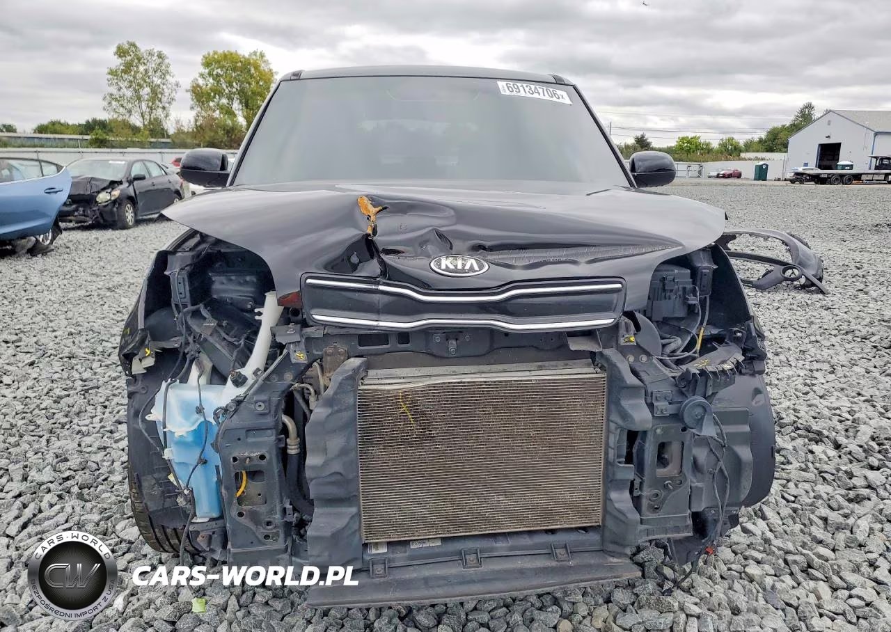 2018 Kia Soul + VIN:KNDJP3A54J7504765 - 5