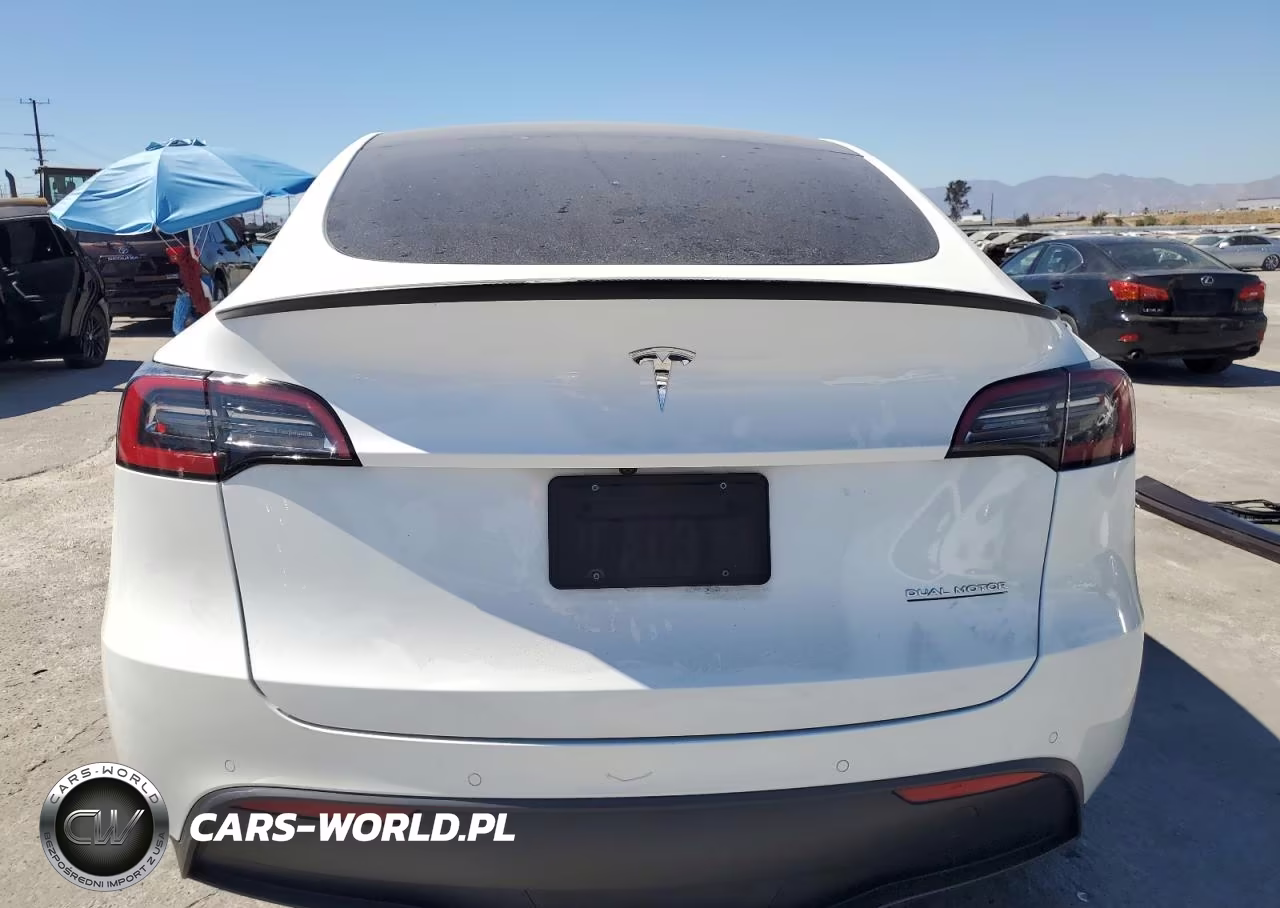 2022 Tesla Model Y VIN:7SAYGDEF7NF490029 - 6