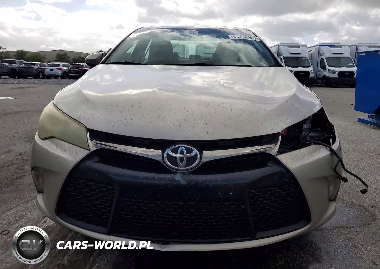 2017 Toyota Camry Se VIN:4T1BF1FK1HU299648 - 5