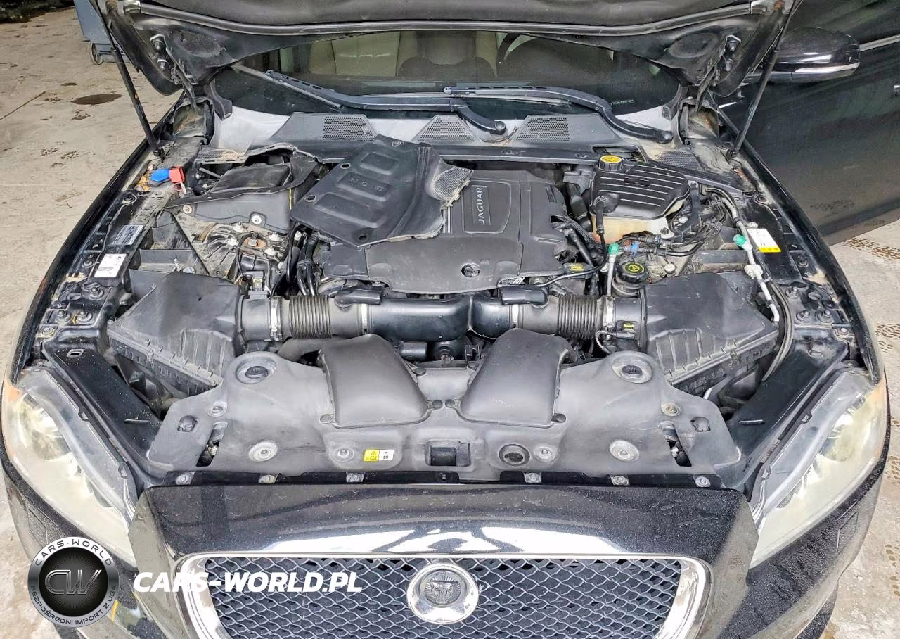 2014 Jaguar Xj Supercharged VIN:SAJWA1GT0EMV70059 - 11