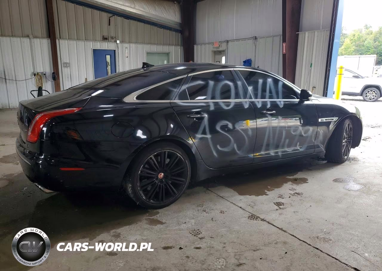 2014 Jaguar Xj Supercharged VIN:SAJWA1GT0EMV70059 - 3