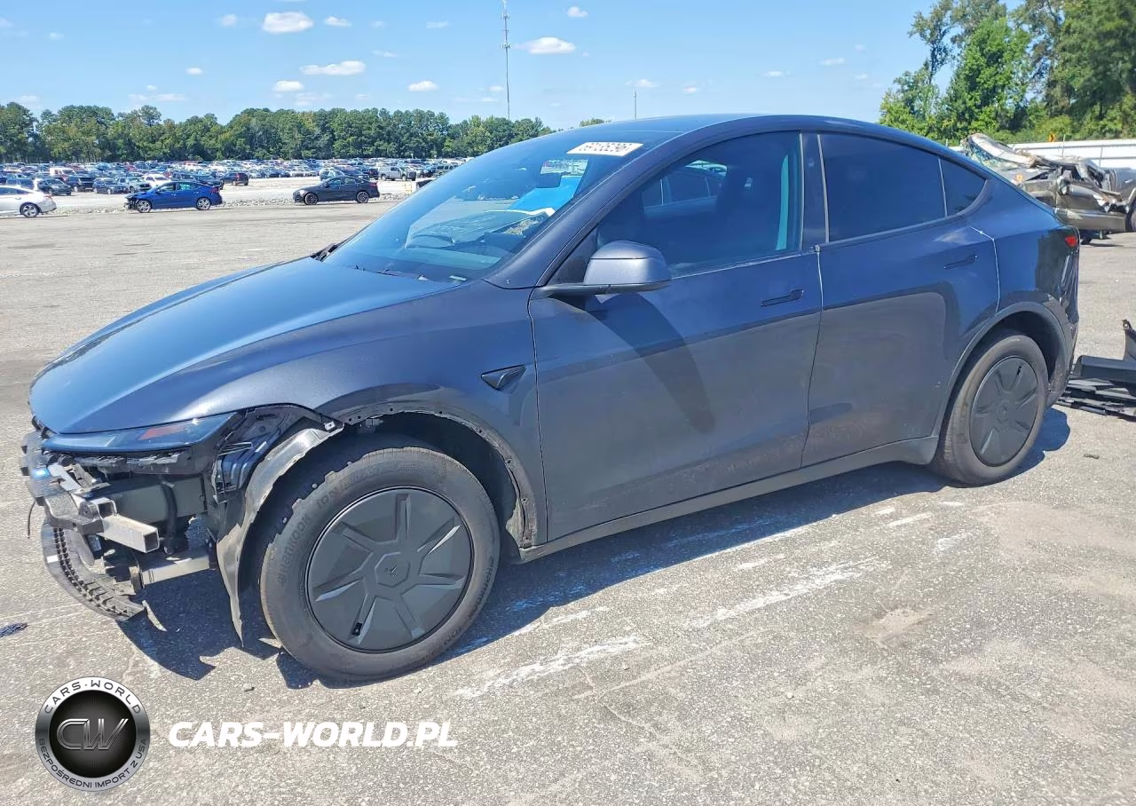 2026 Tesla Model Y – zdjęcie 1 z 12