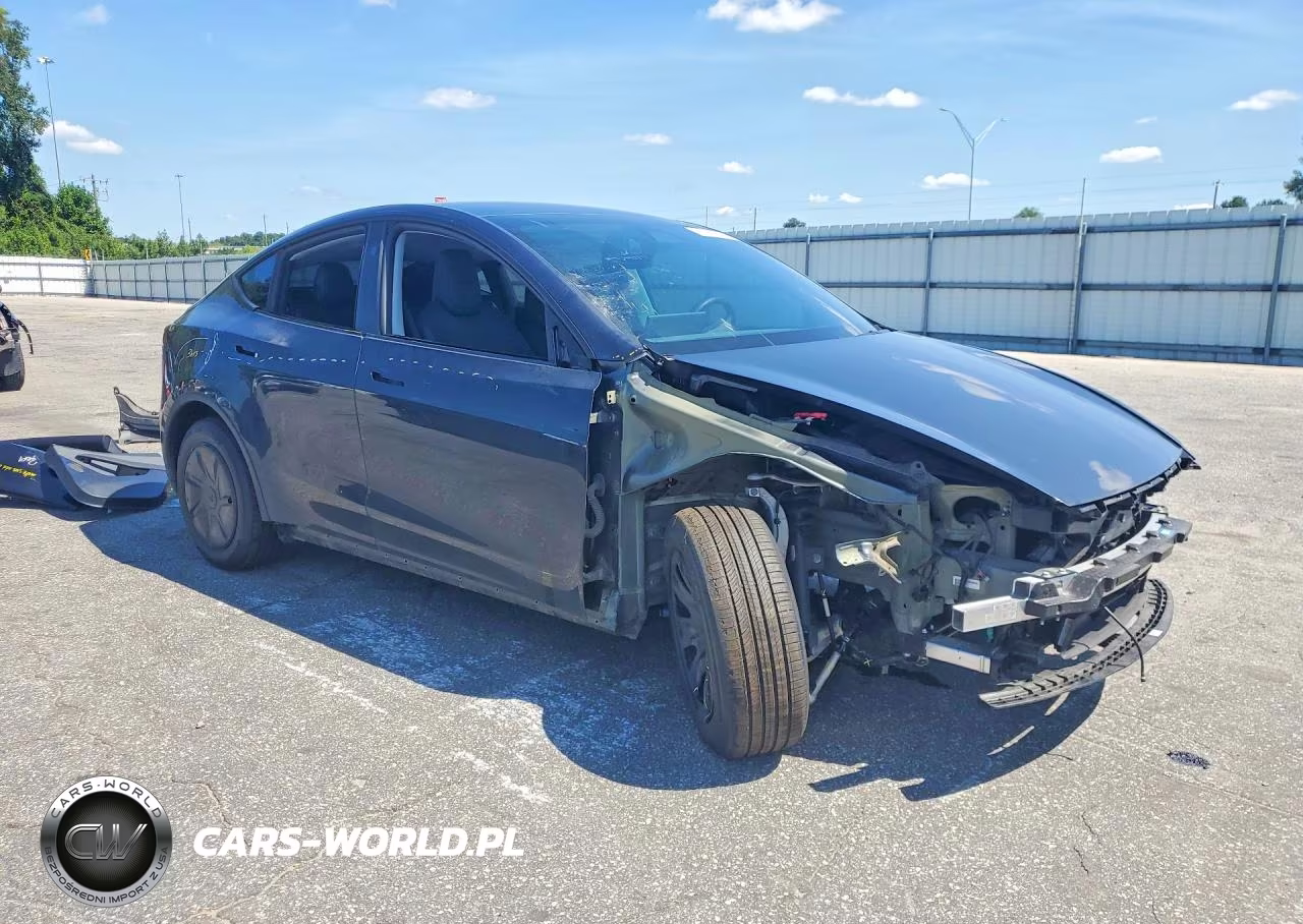 2026 Tesla Model Y VIN:7SAYGDED1TA603952 - 4