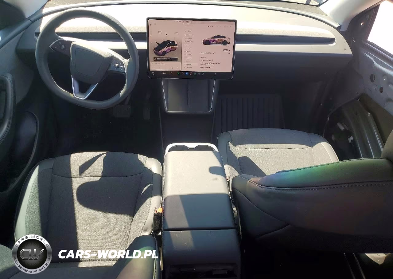 2026 Tesla Model Y VIN:7SAYGDED1TA603952 - 8