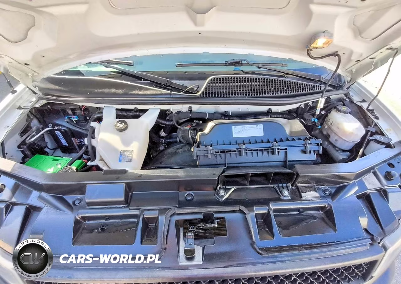 2020 Chevrolet Express G2500 Lt VIN:1GCWGAFP7L1258210 - 12