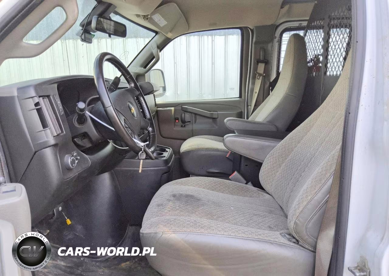 2020 Chevrolet Express G2500 Lt VIN:1GCWGAFP7L1258210 - 7