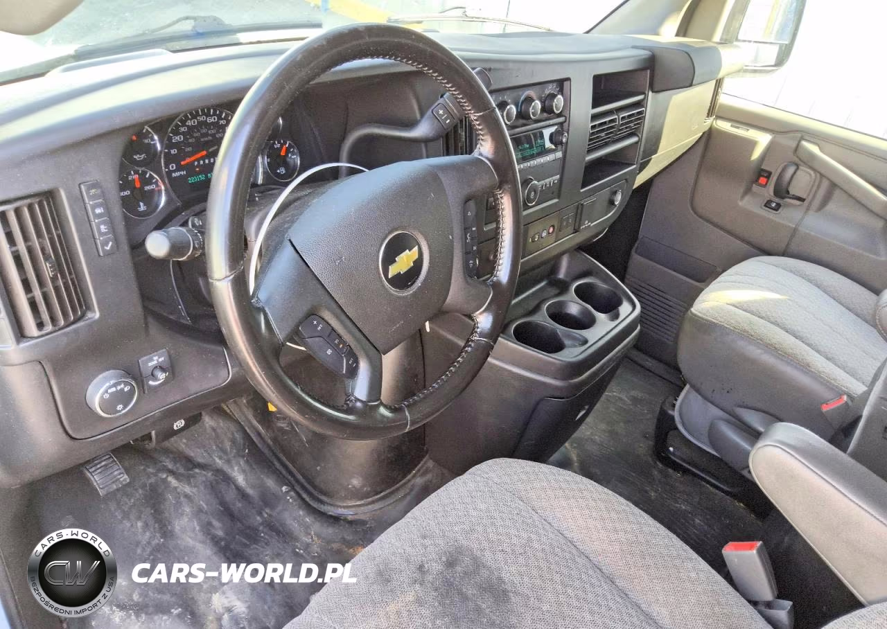 2020 Chevrolet Express G2500 Lt VIN:1GCWGAFP7L1258210 - 8