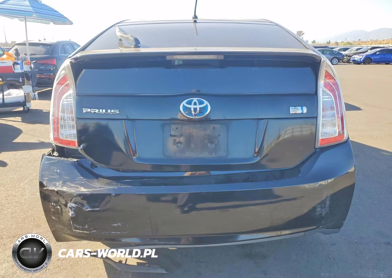 2014 Toyota Prius Two VIN:JTDKN3DUXE1761113 - 6