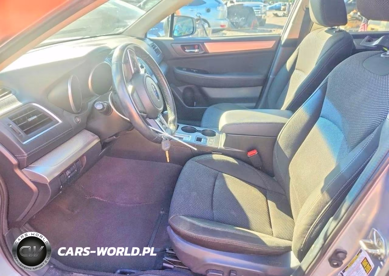 2018 Subaru Outback 2.5I Premium VIN:4S4BSACC6J3277763 - 7