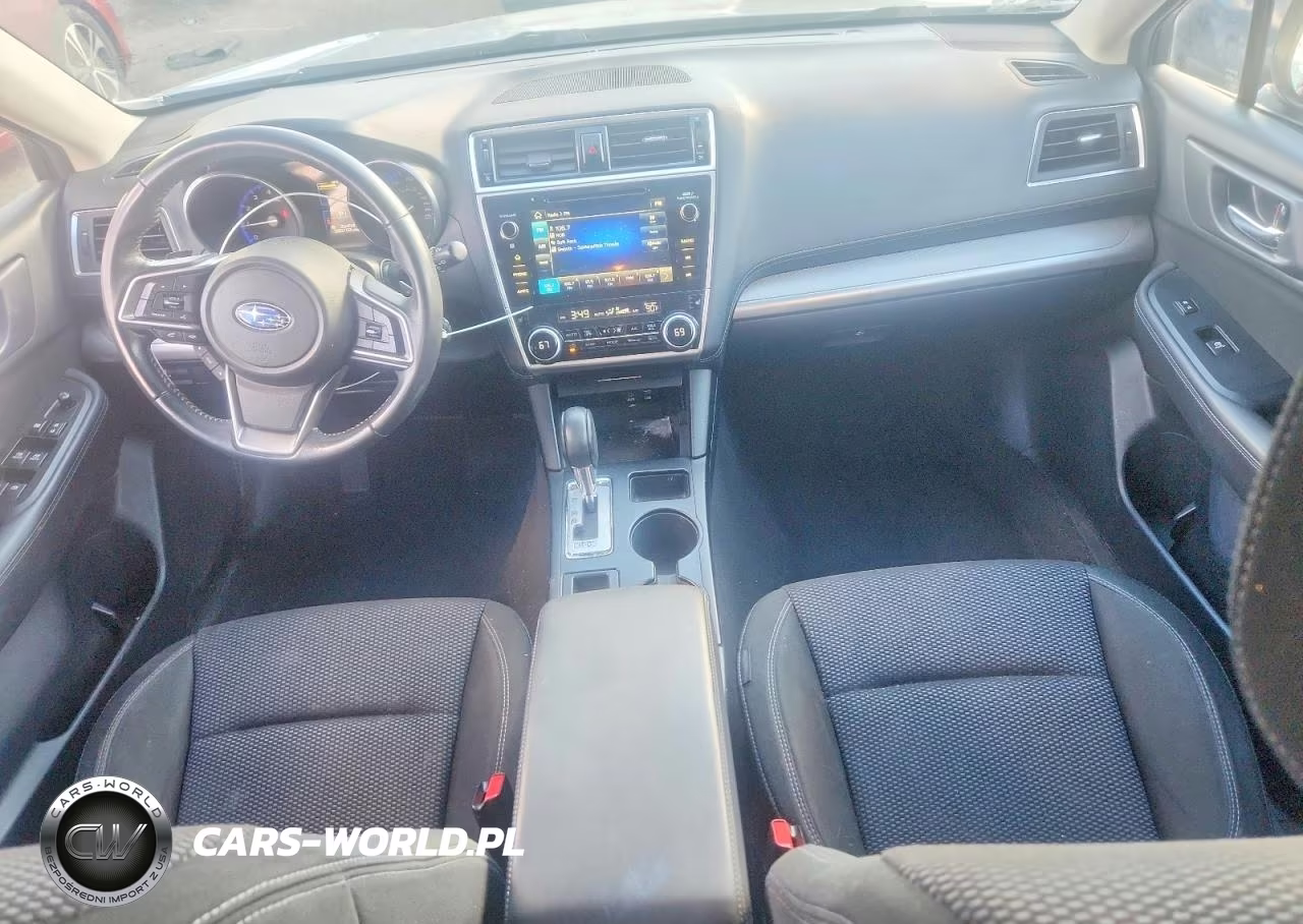2018 Subaru Outback 2.5I Premium VIN:4S4BSACC6J3277763 - 8