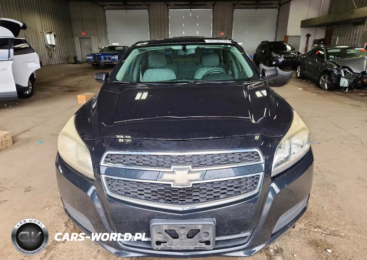 2013 Chevrolet Malibu Ls VIN:1G11B5SA2DF355068 - 5