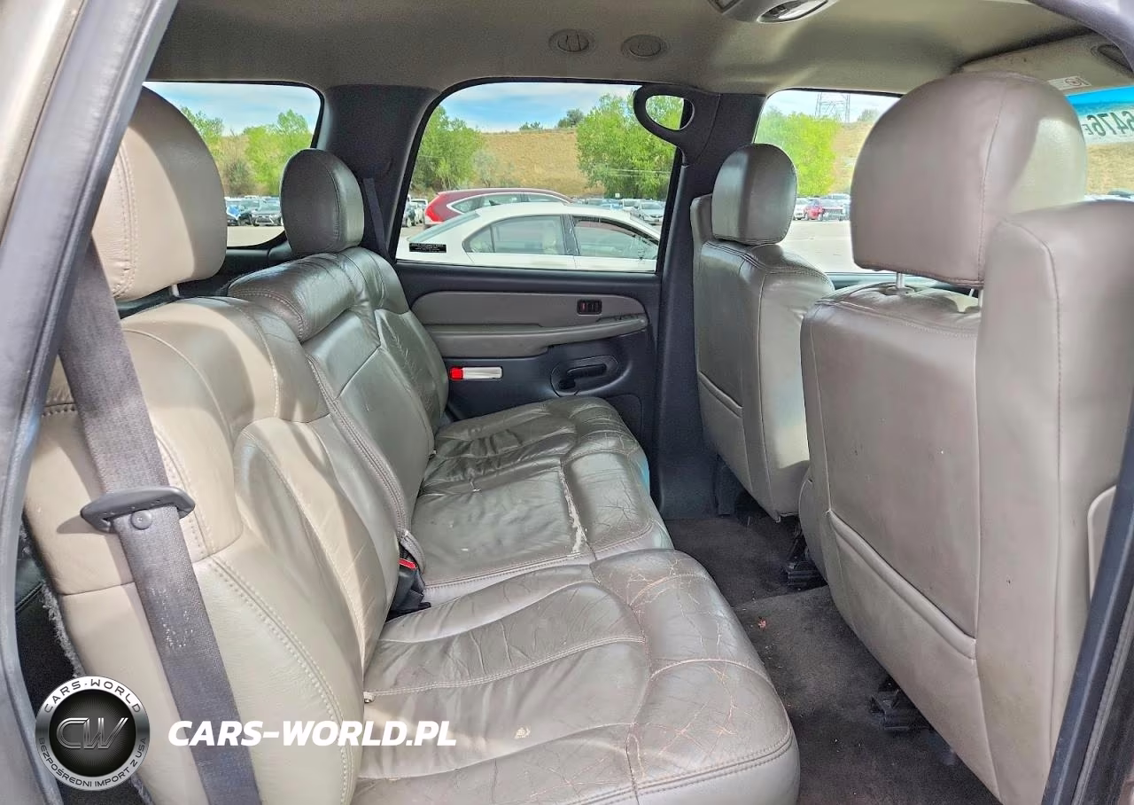 2000 Chevrolet Tahoe K1500 VIN:1GNEK13T2YJ210723 - 11