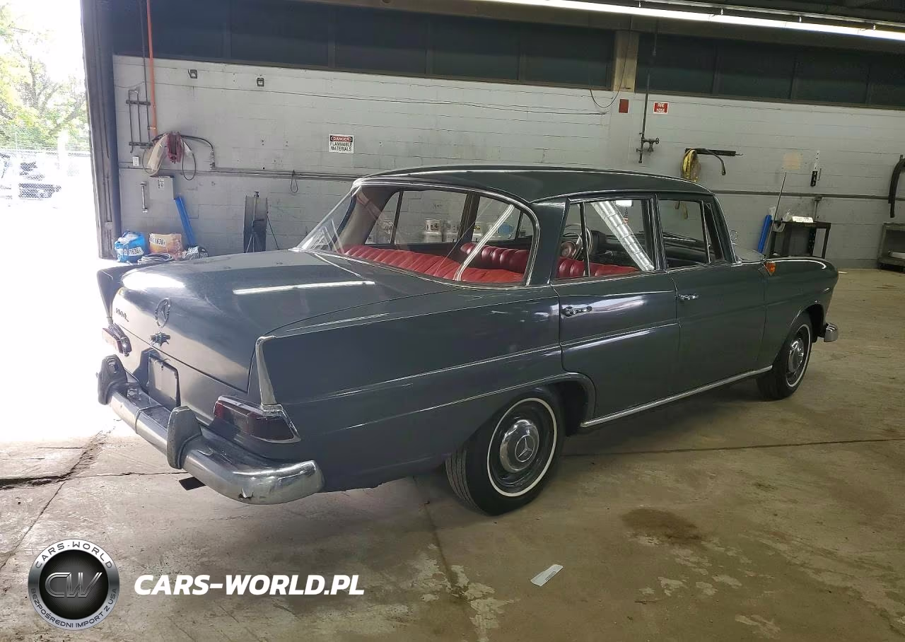 1964 Mercedes-Benz 190 VIN:107515 - 3
