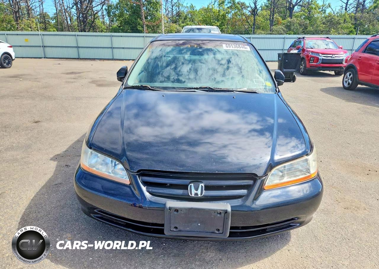 2002 Honda Accord VIN:1HGCG66862A107853 - 5