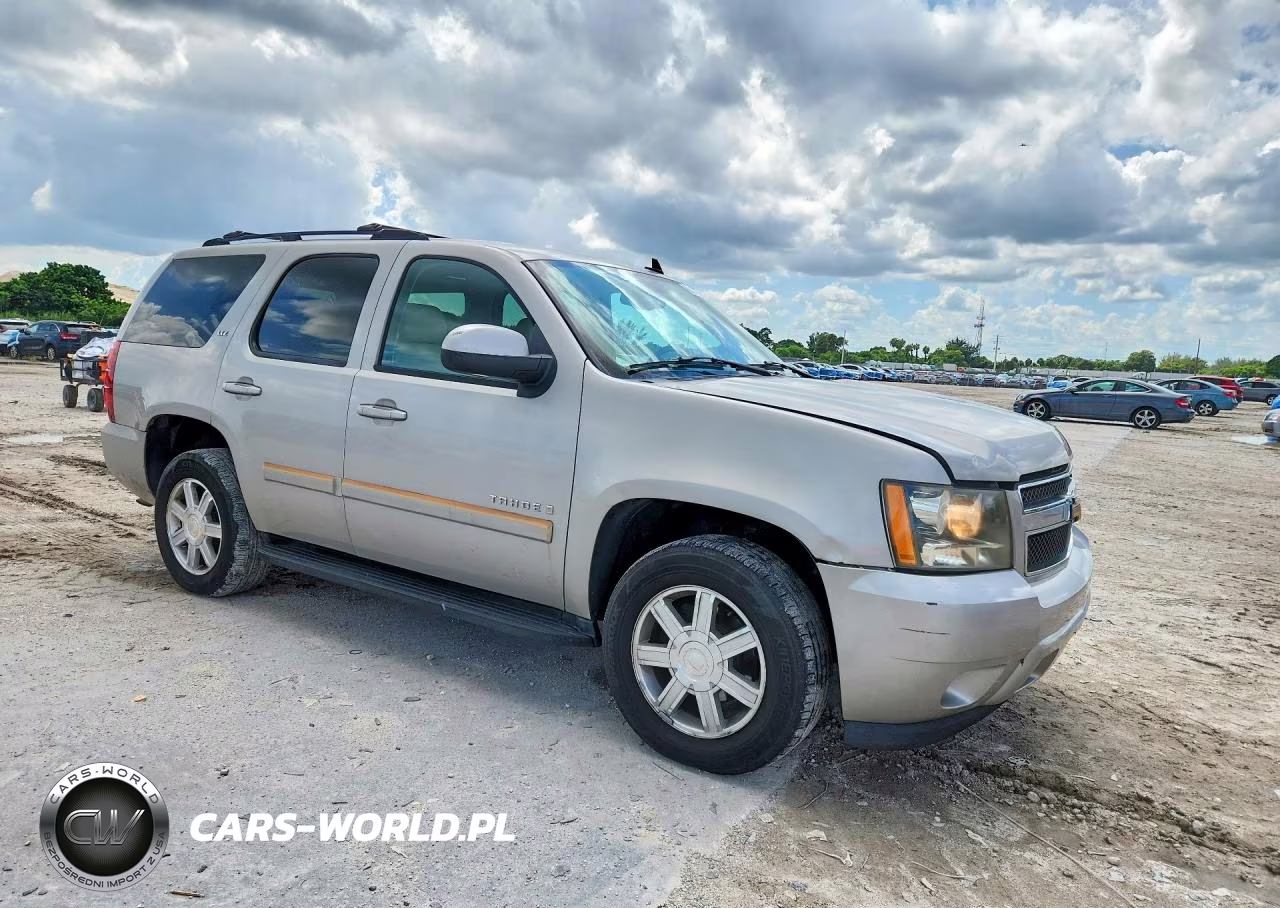 2007 Chevrolet Tahoe C1500 VIN:1GNFC13JX7R256249 - 4