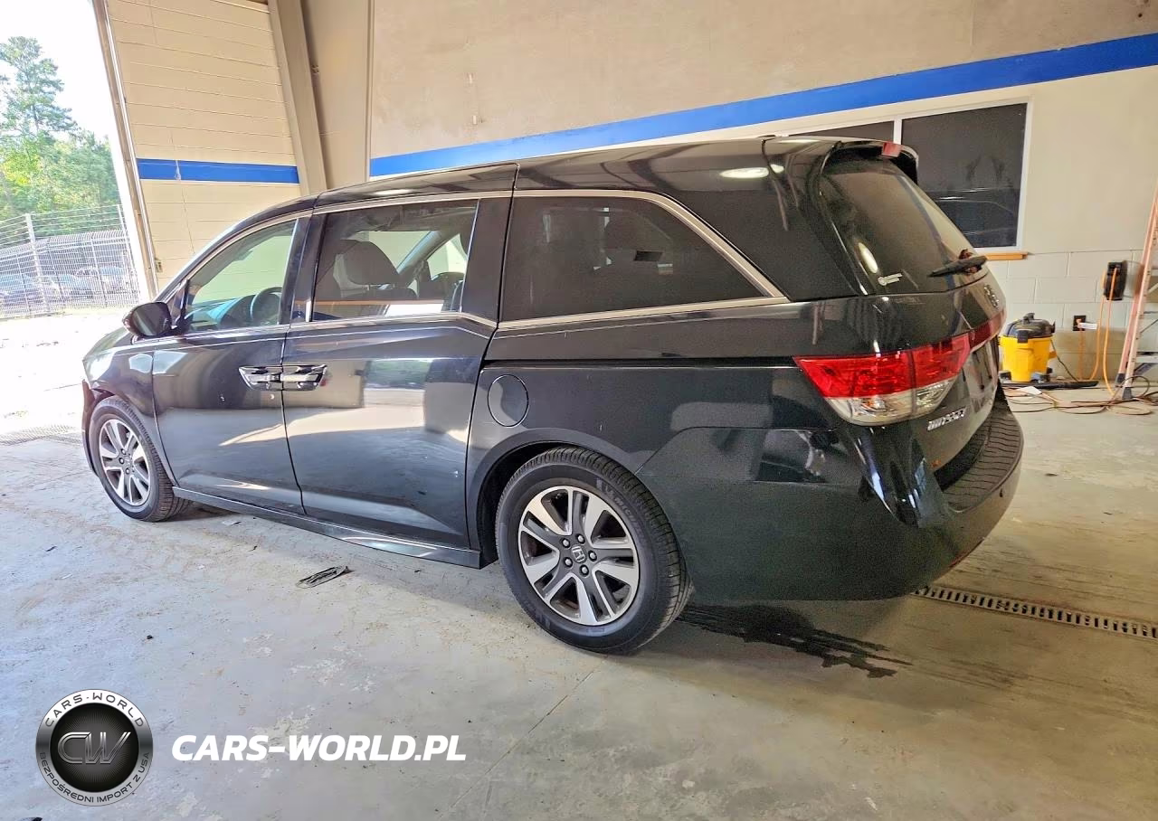 2015 Honda Odyssey Touring VIN:5FNRL5H9XFB043589 - 2