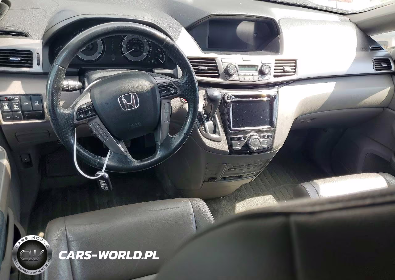 2015 Honda Odyssey Touring VIN:5FNRL5H9XFB043589 - 8