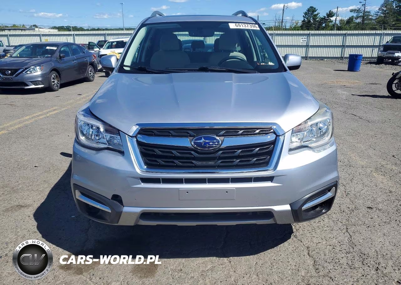 2017 Subaru Forester 2.5I Premium VIN:JF2SJAEC5HH567821 - 5