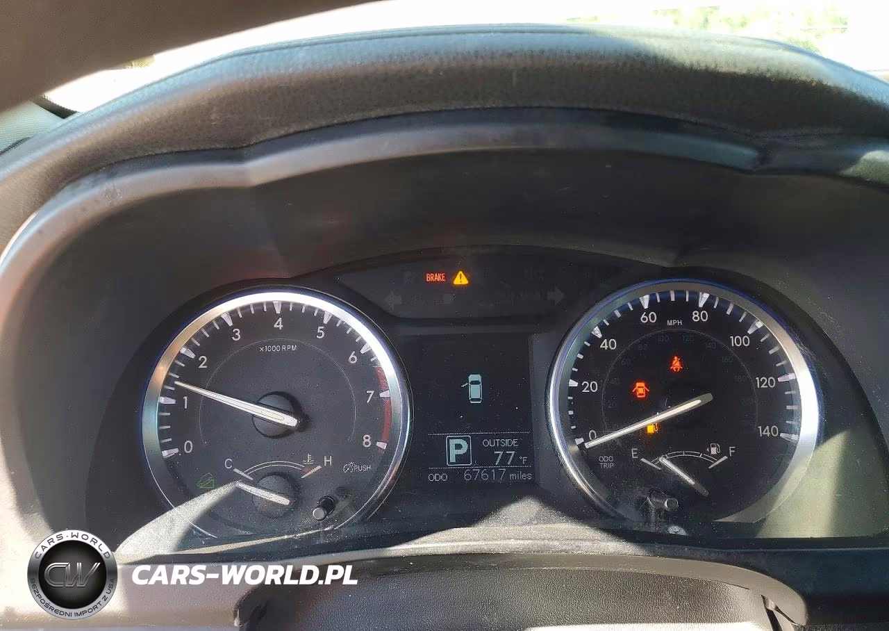 2015 Toyota Highlander Le VIN:5TDBKRFH5FS184104 - 9