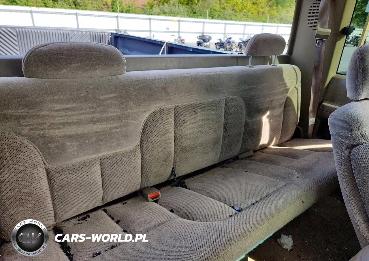 1996 Chevrolet Gmt-400 C3500 VIN:1GCHC39R7TE224063 - 11