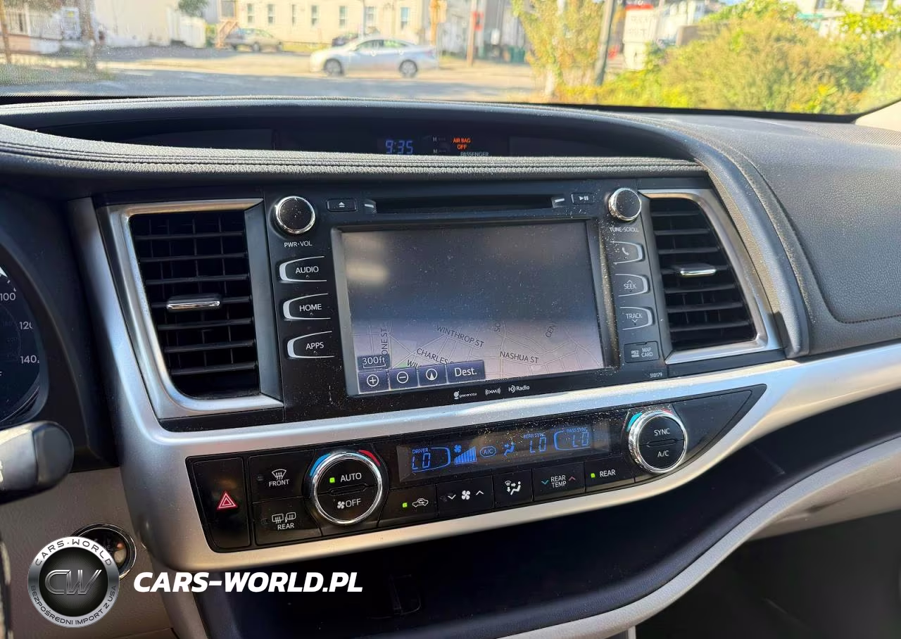 2018 Toyota Highlander Xle VIN:5TDJZRFH2JS808876 - 10