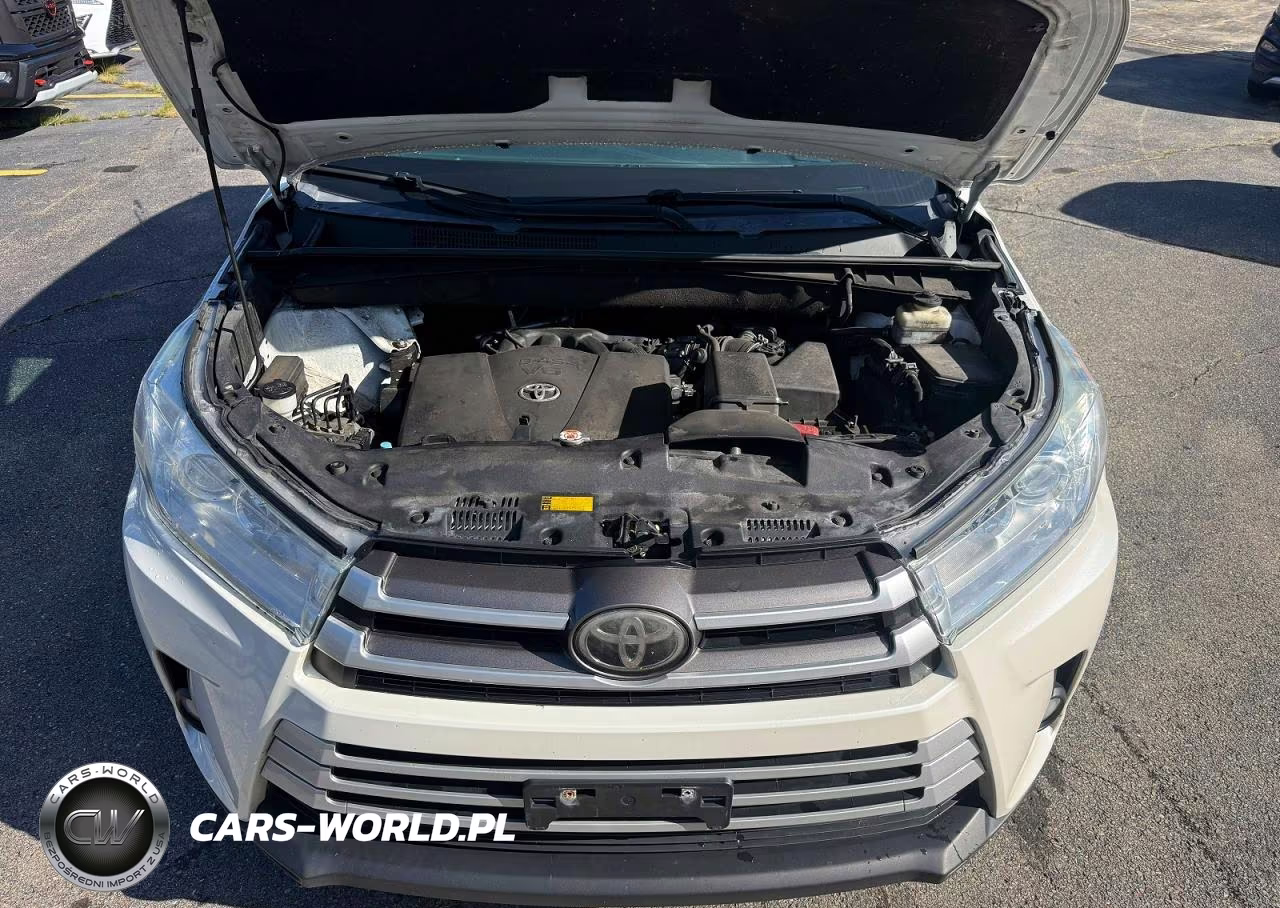 2018 Toyota Highlander Xle VIN:5TDJZRFH2JS808876 - 11