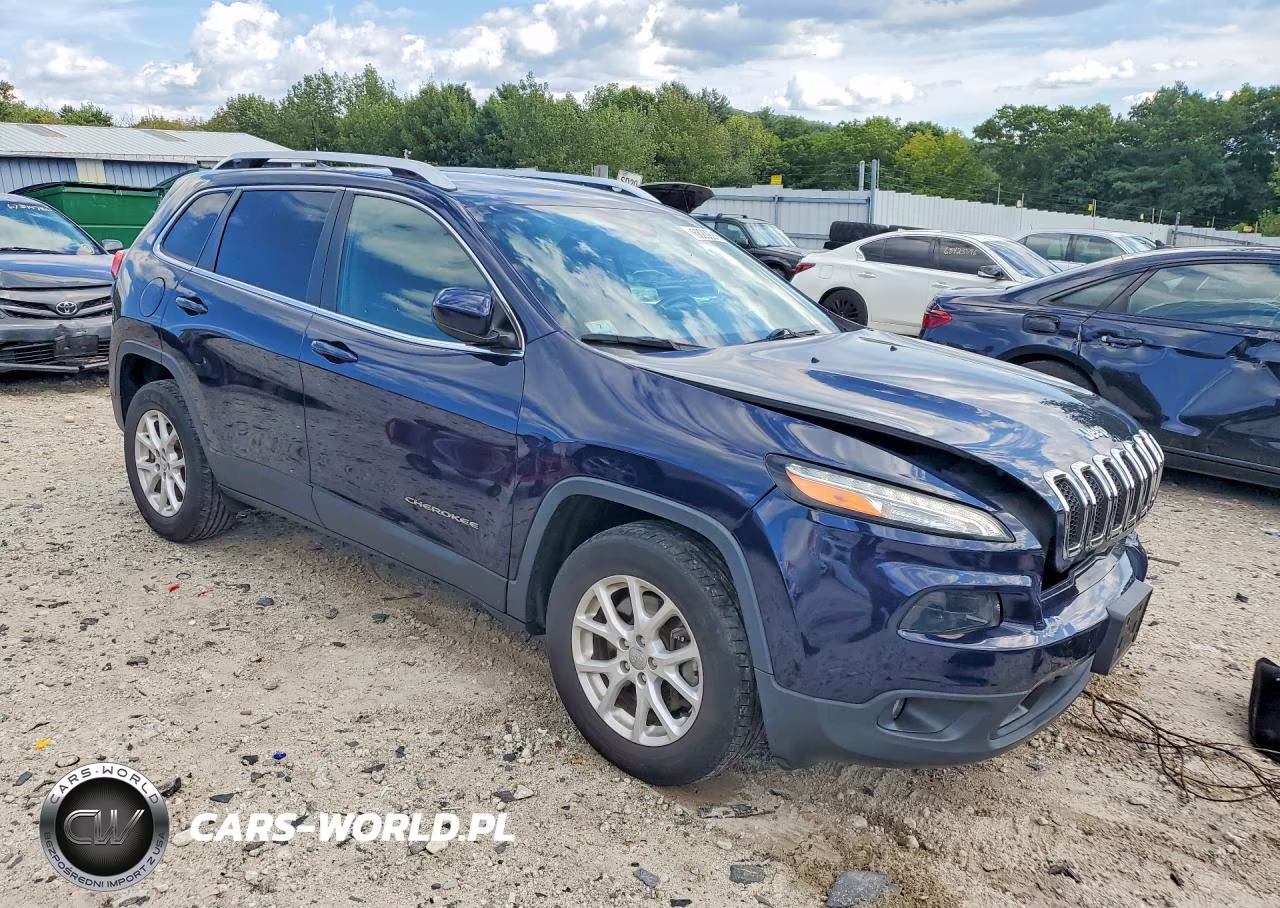 2016 Jeep Cherokee Latitude VIN:1C4PJMCB1GW280650 - 4