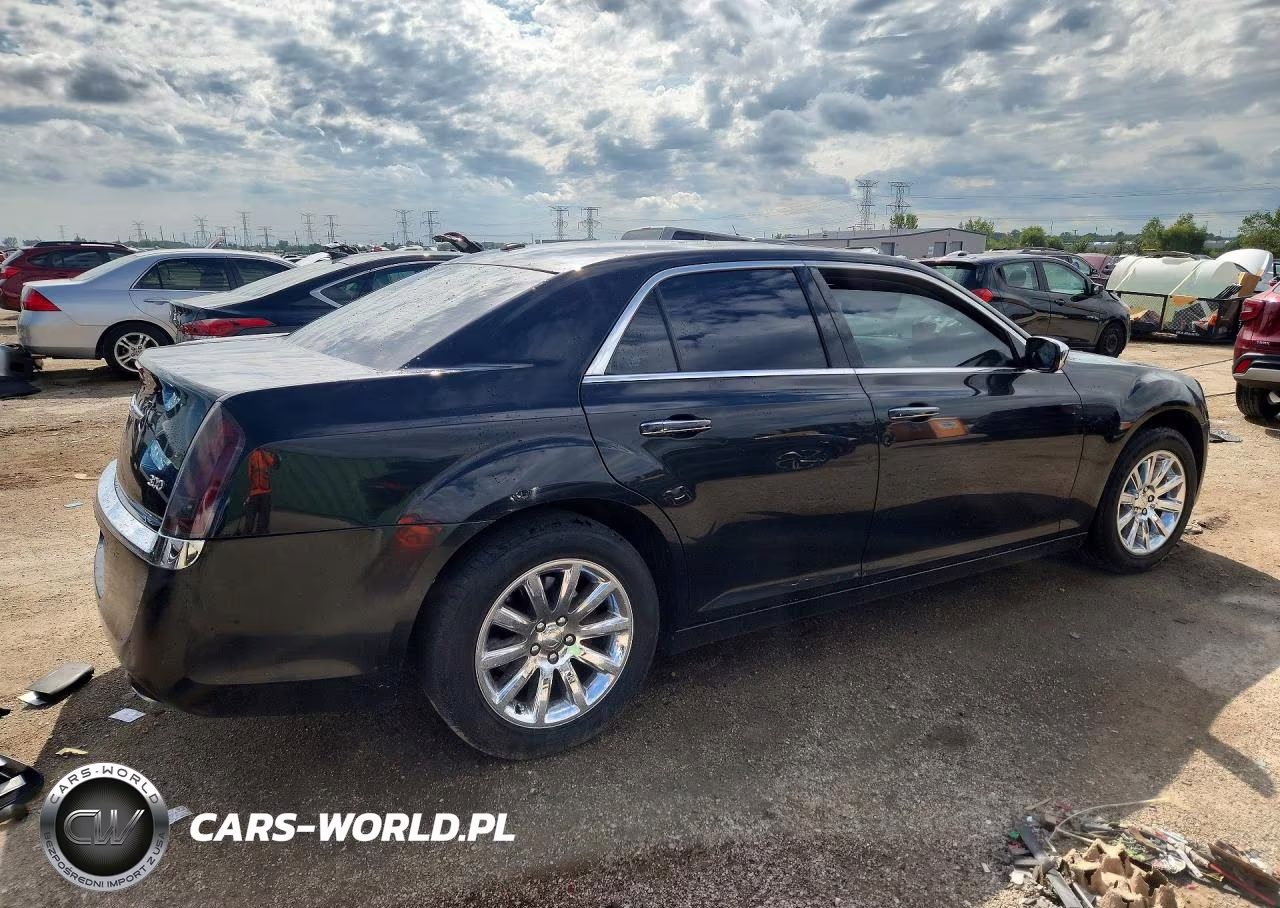 2011 Chrysler 300 Limited VIN:2C3CA5CG2BH522633 - 3