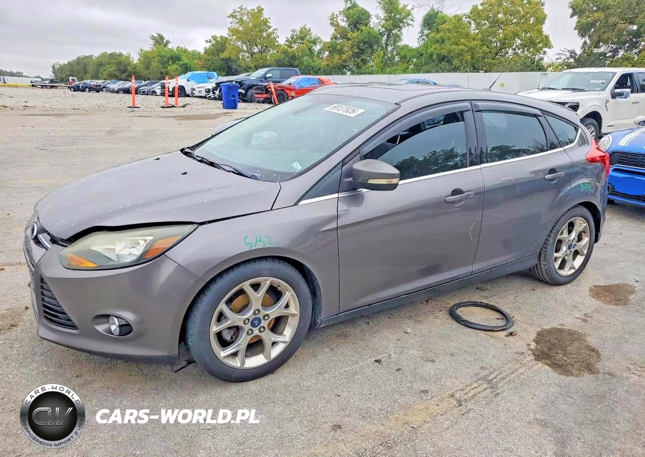 2012 Ford Focus Titanium VIN:1FAHP3N20CL362090 - 1