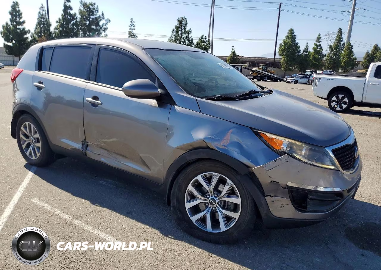 2014 Kia Sportage Lx VIN:KNDPB3AC2E7603372 - 4