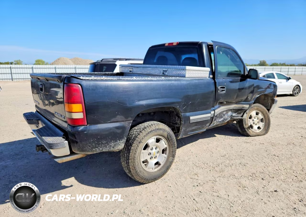 2000 Chevrolet Silverado K1500 VIN:1GCEK14VXYZ352036 - 3