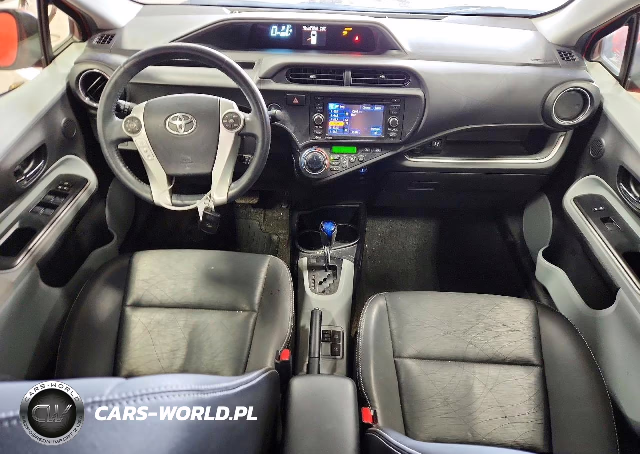2014 Toyota Prius C Four VIN:JTDKDTB35E1059973 - 8