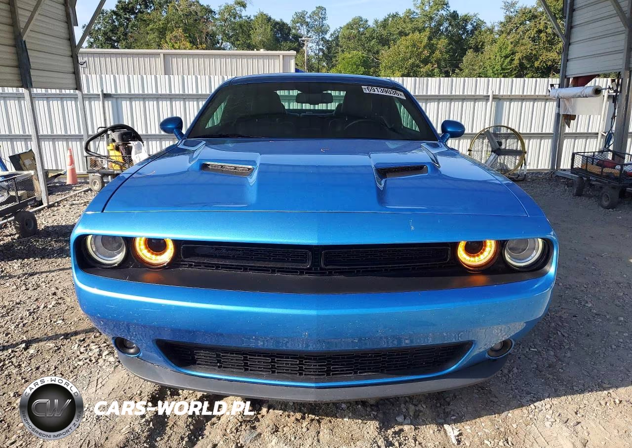 2019 Dodge Challenger Sxt VIN:2C3CDZAG7KH621255 - 5