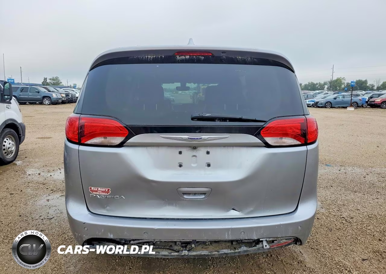 2019 Chrysler Pacifica Touring L VIN:2C4RC1BGXKR680593 - 6