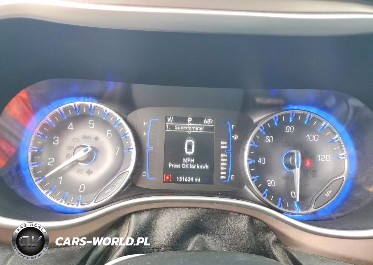 2019 Chrysler Pacifica Touring L VIN:2C4RC1BGXKR680593 - 9