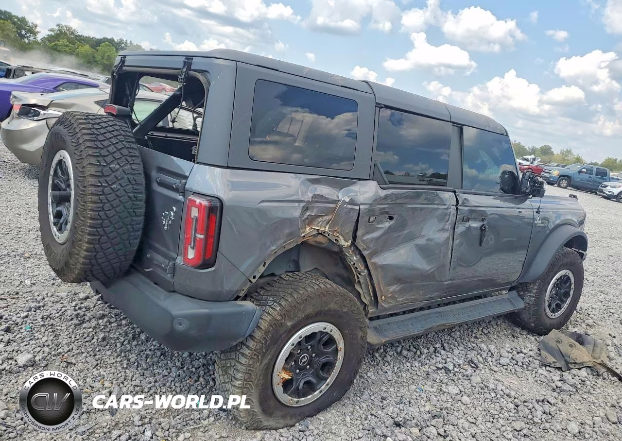 2022 Ford Bronco Base VIN:1FMEE5DP5NLB44026 - 3