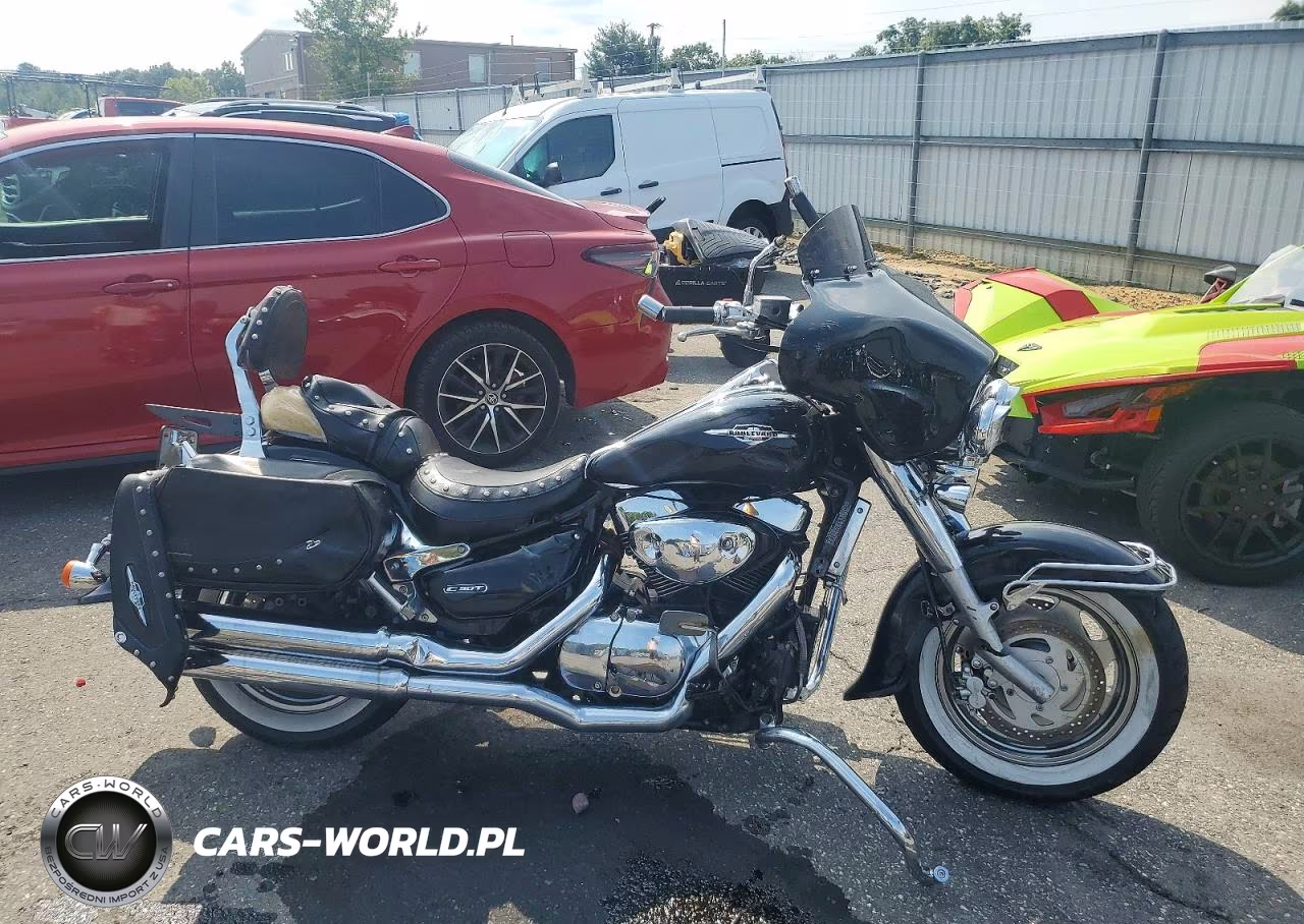 2005 Suzuki C90