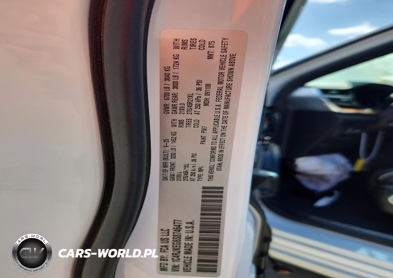 2025 Jeep Grand Cherokee L Summit VIN:1C4RJKEG6S8746477 - 14