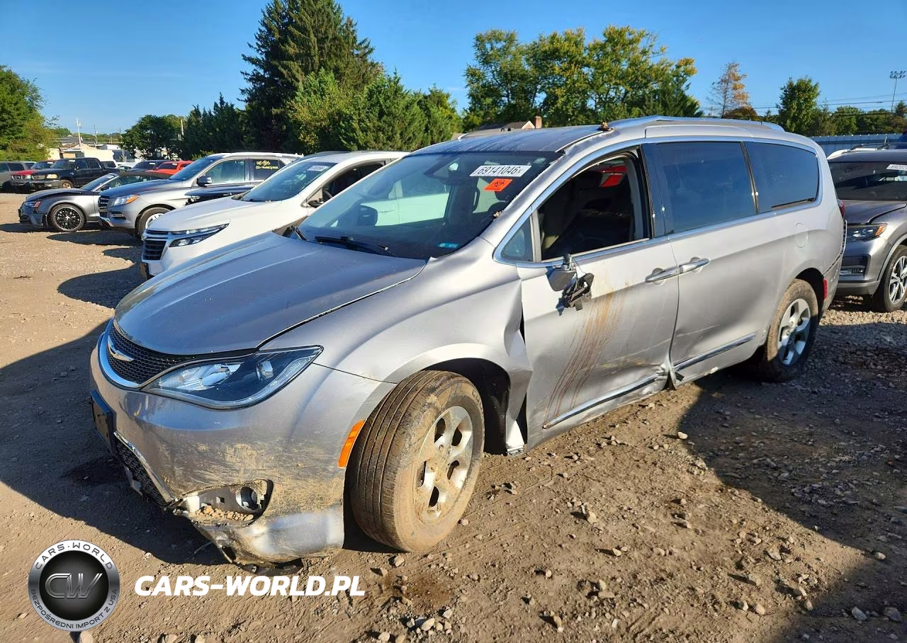 2017 Chrysler Pacifica Touring L Plus – zdjęcie 1 z 13